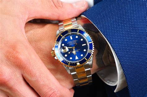 truffa rolex submar|how much is a rolex submariner.